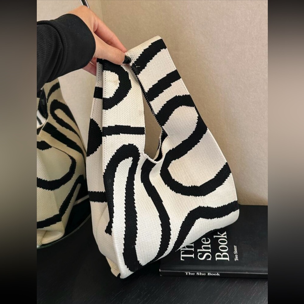 Minimalist Geometric Pattern Crocheted Mini Bag
